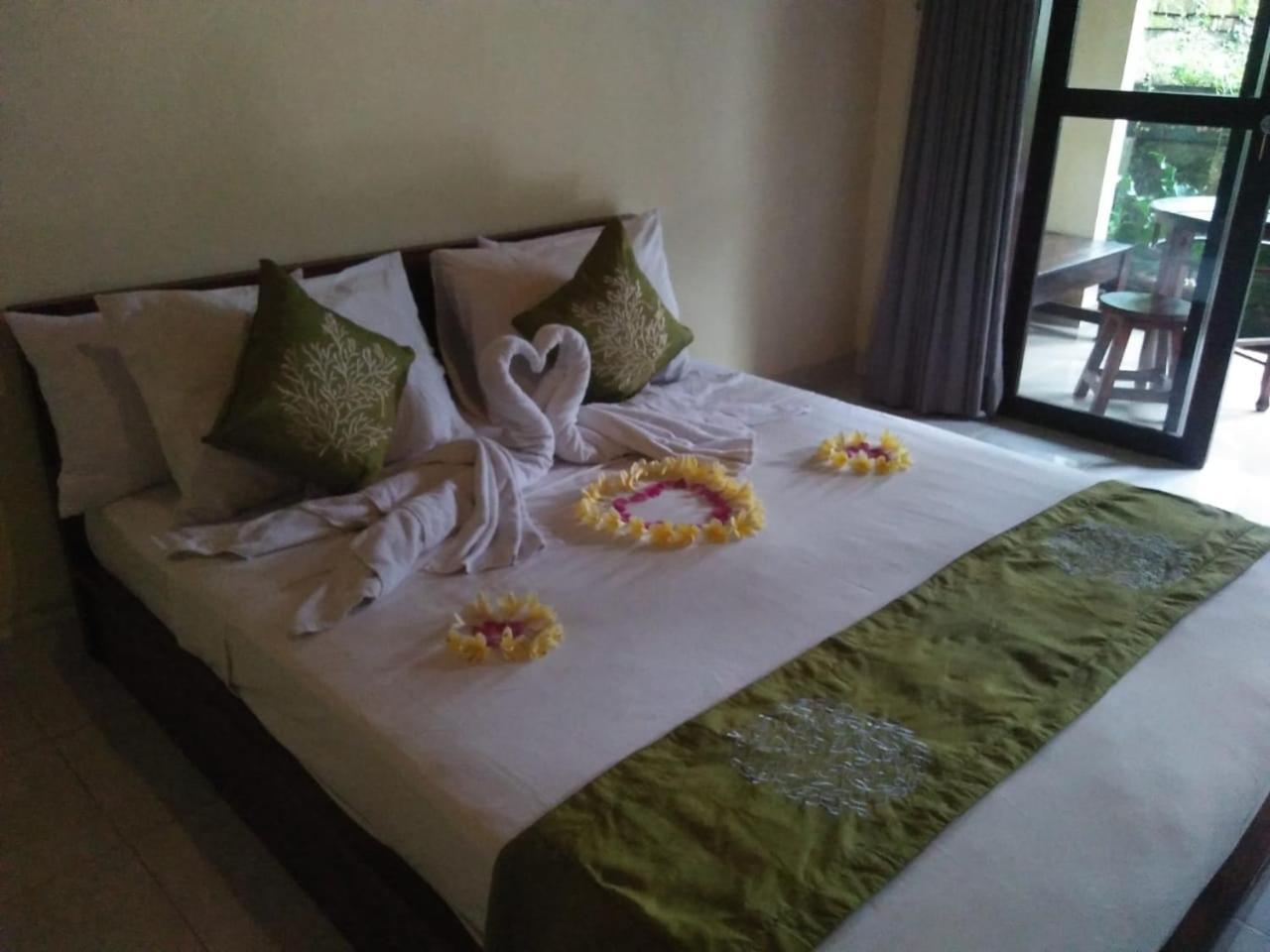 Lionk Bali House Bed and Breakfast Ubud Eksteriør billede